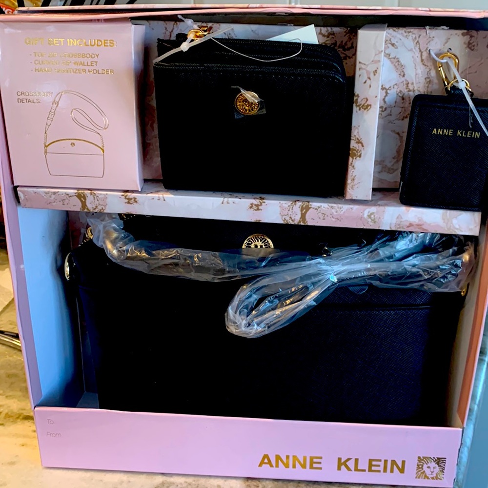 Anne Klein Bag Gift set